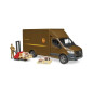 Bruder UPS MB Sprinter 1:16 z kierowcą i akcesoriami, widok z boku